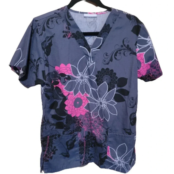 UA Scrubs Uniform Advantage  scrub top - Picture 1 of 5